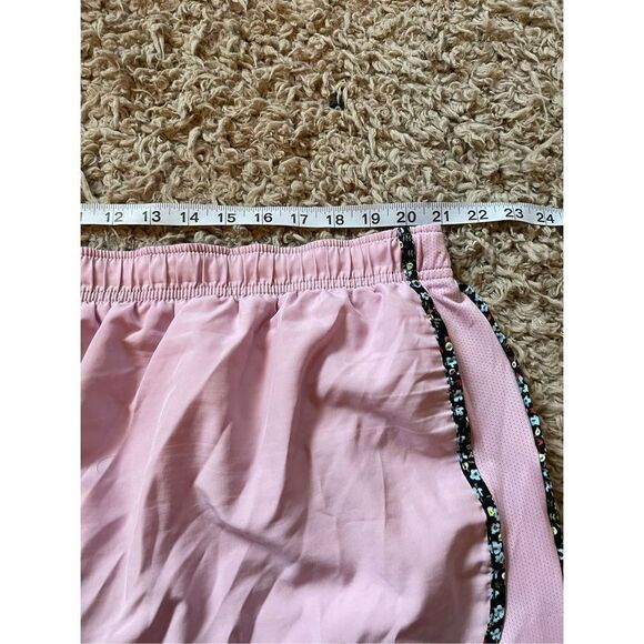 Nike women’s pink floral trim running‎ shorts size 3x - Picture 5 of 6